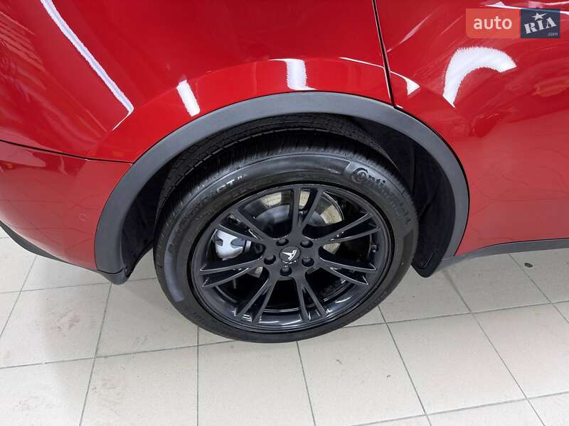 Внедорожник / Кроссовер Tesla Model Y 2022 в Киеве