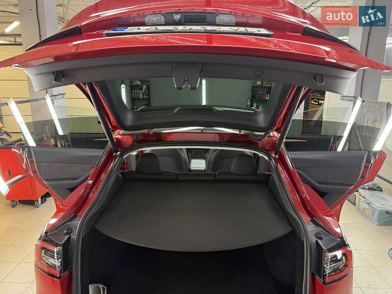 Внедорожник / Кроссовер Tesla Model Y 2022 в Киеве