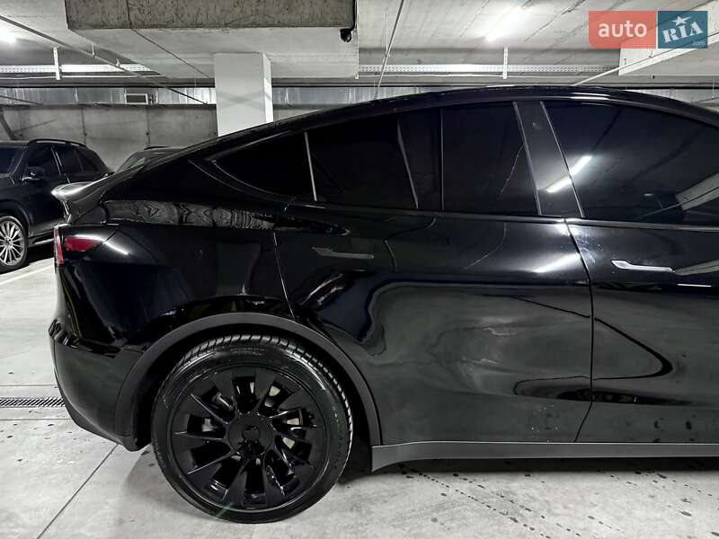 Внедорожник / Кроссовер Tesla Model Y 2023 в Днепре