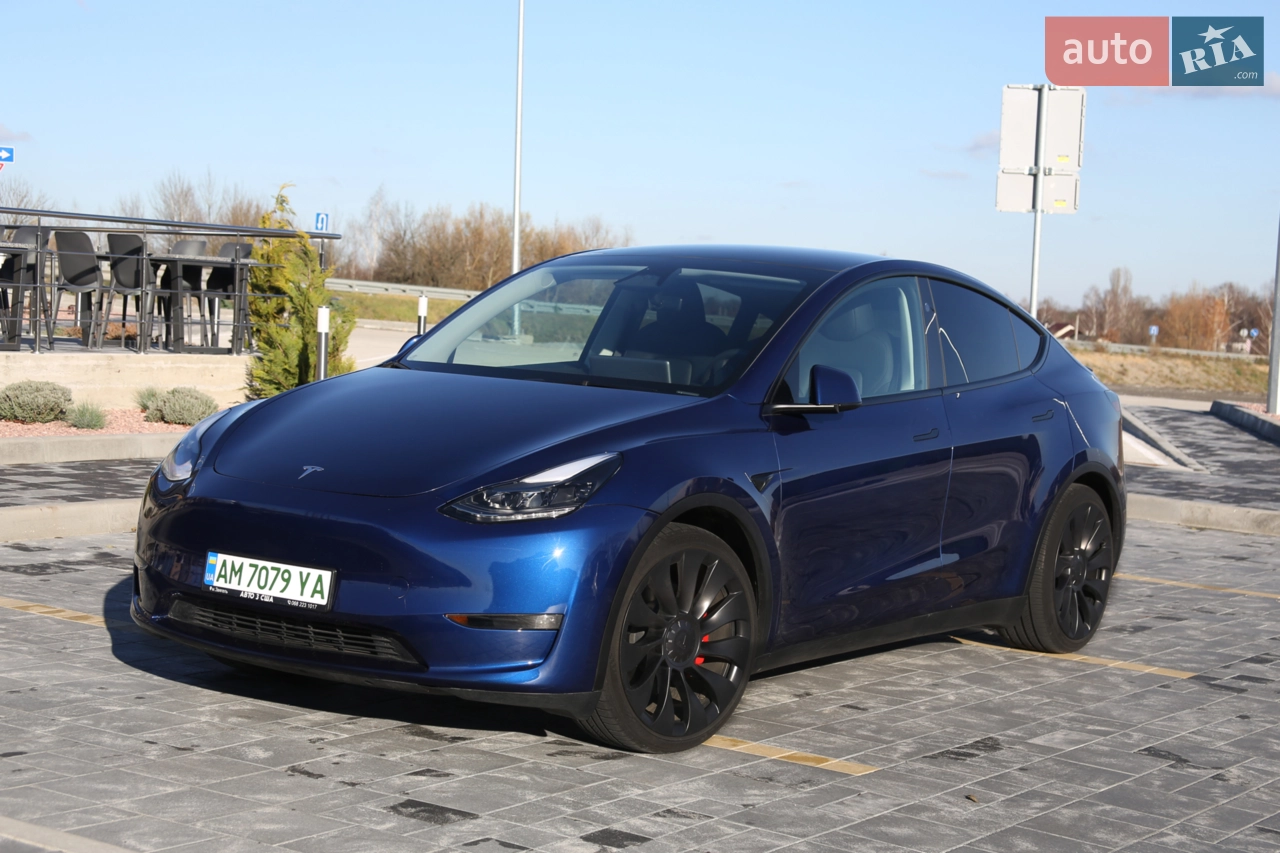 2025 Tesla Model Y - мініатюра 10