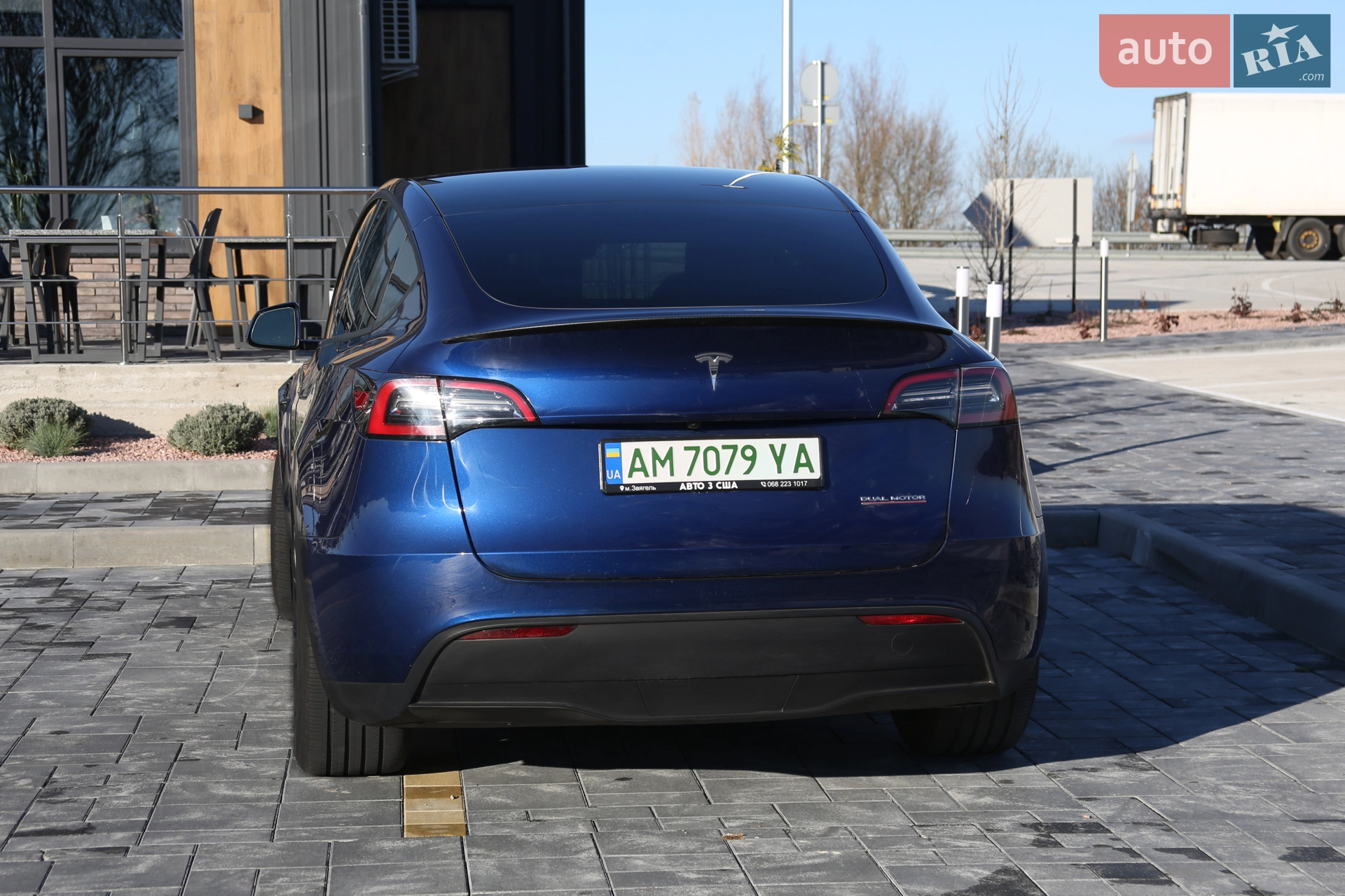 2024 Tesla Model Y - мініатюра 5