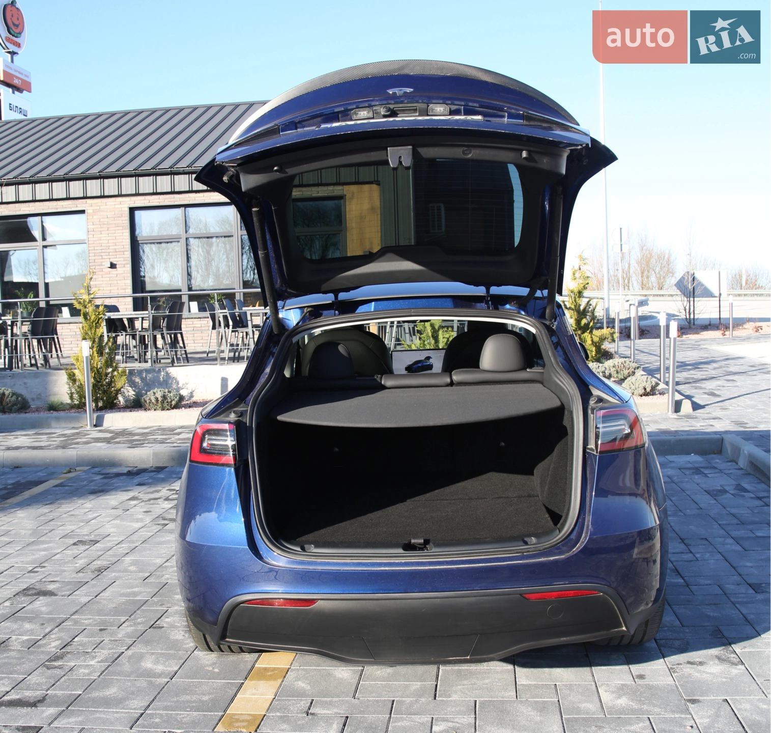 2024 Tesla Model Y - мініатюра 11