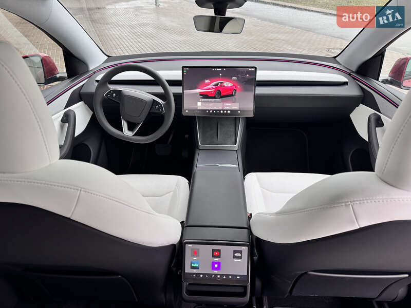 Позашляховик / Кросовер Tesla Model Y 2025 в Києві