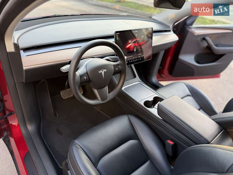 Позашляховик / Кросовер Tesla Model Y 2023 в Дніпрі фото 10 Позашляховик / Кросовер Tesla Model Y 2023 в Дніпрі