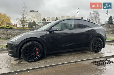 Внедорожник / Кроссовер Tesla Model Y 2021 в Киеве