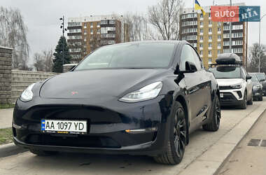 Внедорожник / Кроссовер Tesla Model Y 2021 в Киеве
