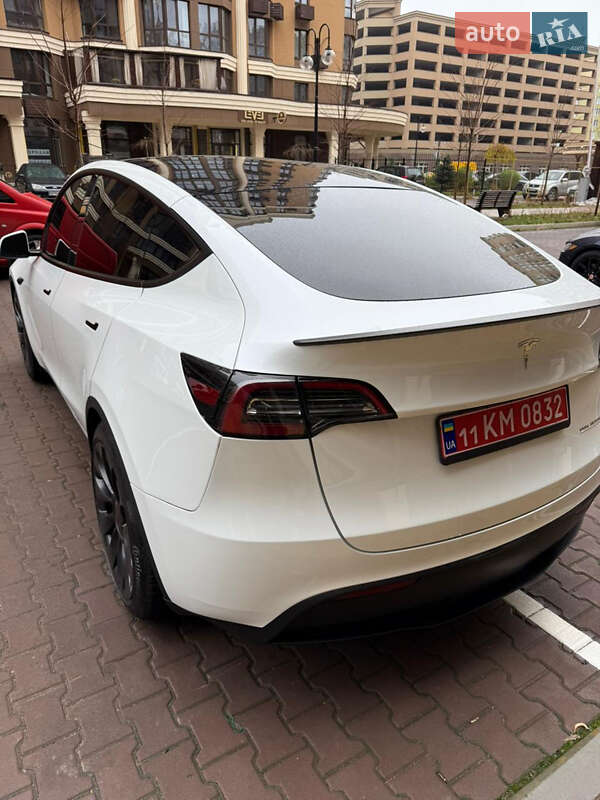 Внедорожник / Кроссовер Tesla Model Y 2024 в Киеве