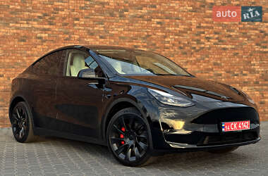 Внедорожник / Кроссовер Tesla Model Y 2024 в Черновцах