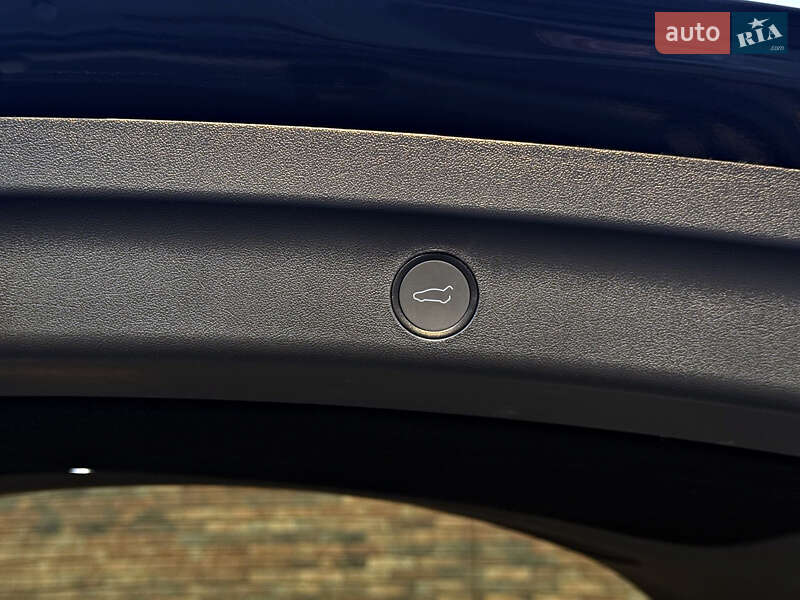 Внедорожник / Кроссовер Tesla Model Y 2024 в Черновцах