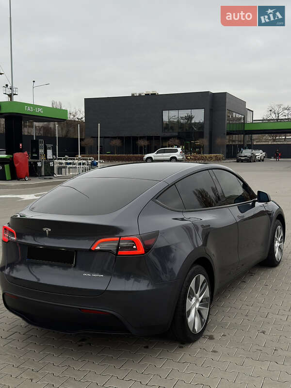 Внедорожник / Кроссовер Tesla Model Y 2022 в Киеве