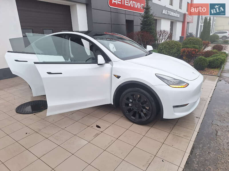 Внедорожник / Кроссовер Tesla Model Y 2021 в Черкассах