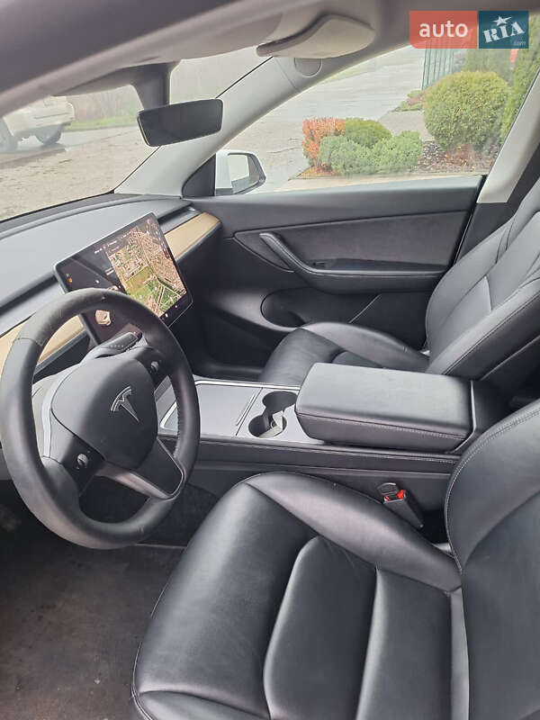 Внедорожник / Кроссовер Tesla Model Y 2021 в Черкассах