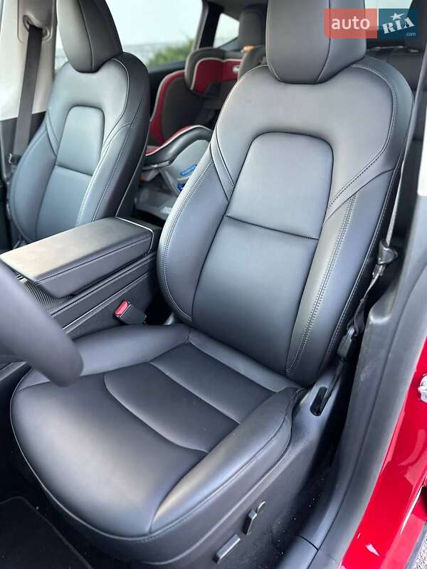 Позашляховик / Кросовер Tesla Model Y 2023 в Дніпрі фото 8 Позашляховик / Кросовер Tesla Model Y 2023 в Дніпрі