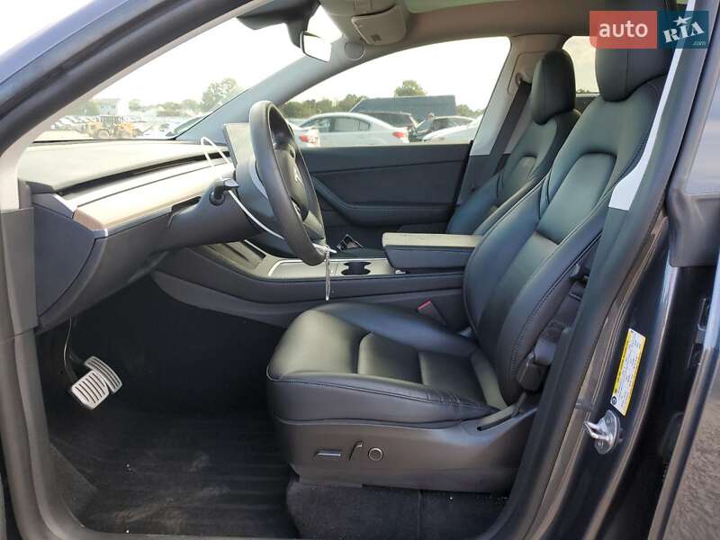 Позашляховик / Кросовер Tesla Model Y 2021 в Львові