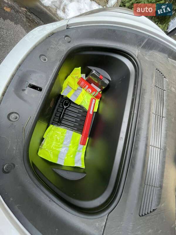 Внедорожник / Кроссовер Tesla Model Y 2022 в Львове фото 11 Внедорожник / Кроссовер Tesla Model Y 2022 в Львове