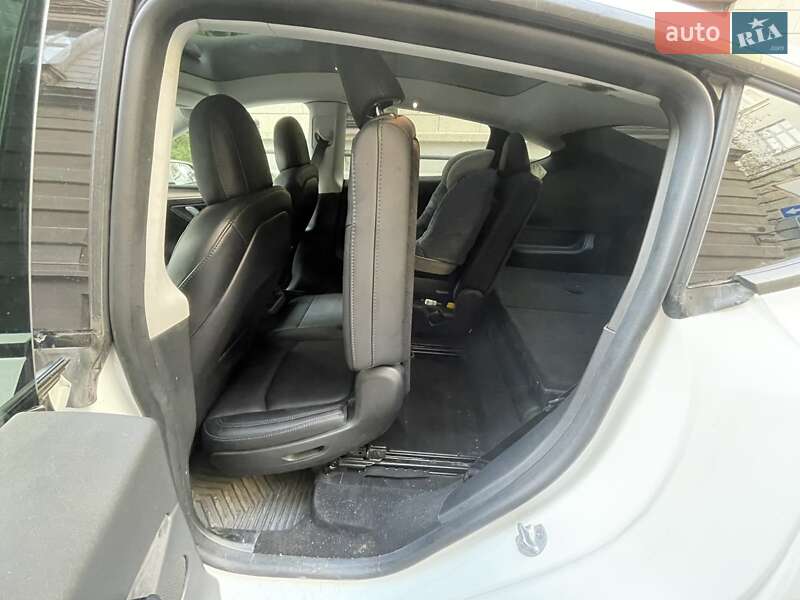 Внедорожник / Кроссовер Tesla Model Y 2022 в Львове фото 9 Внедорожник / Кроссовер Tesla Model Y 2022 в Львове