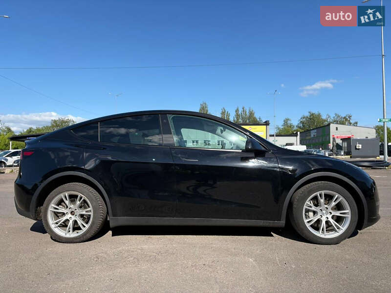 Внедорожник / Кроссовер Tesla Model Y 2022 в Ровно