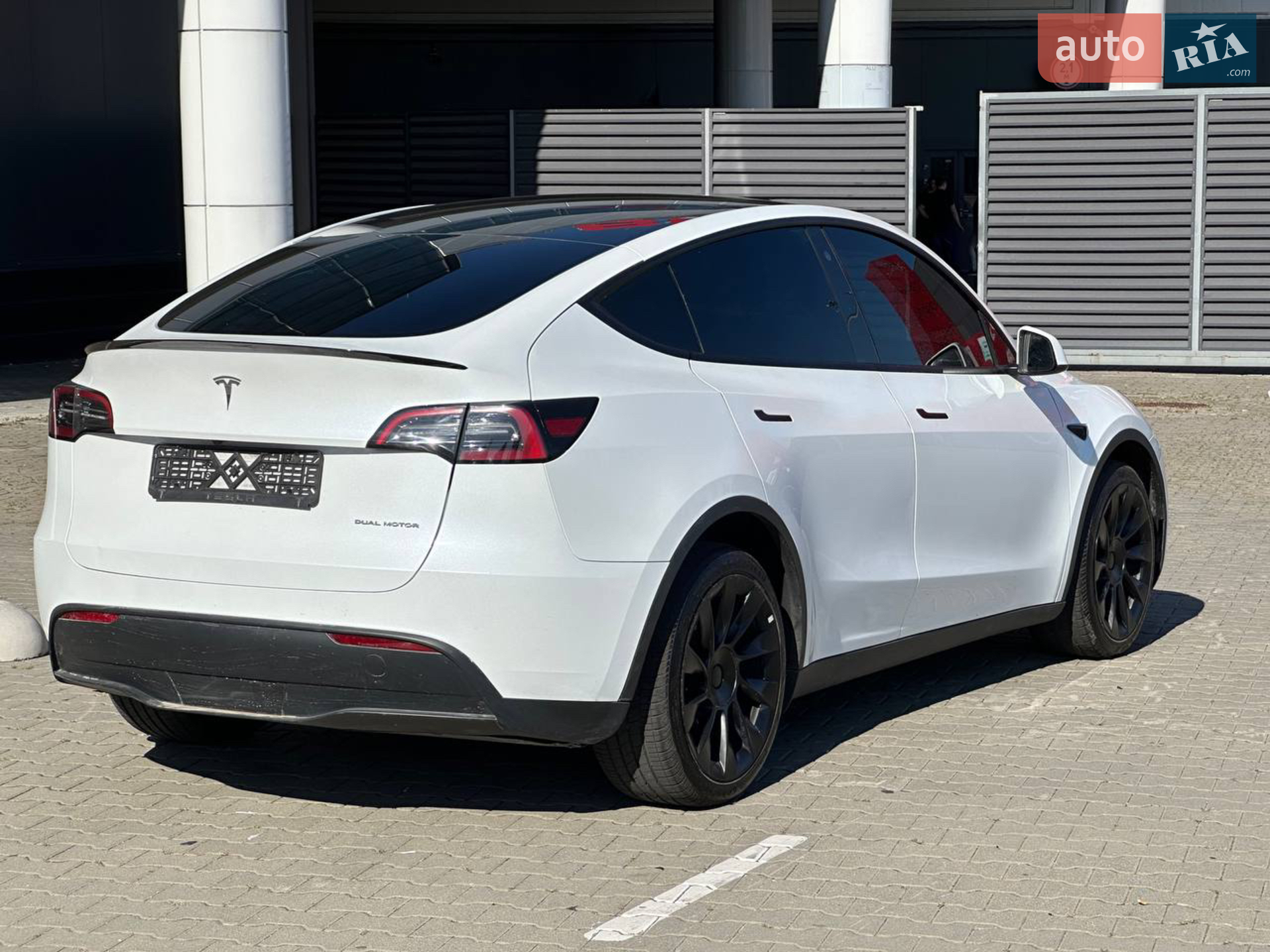 2022 Tesla Model Y - мініатюра 12