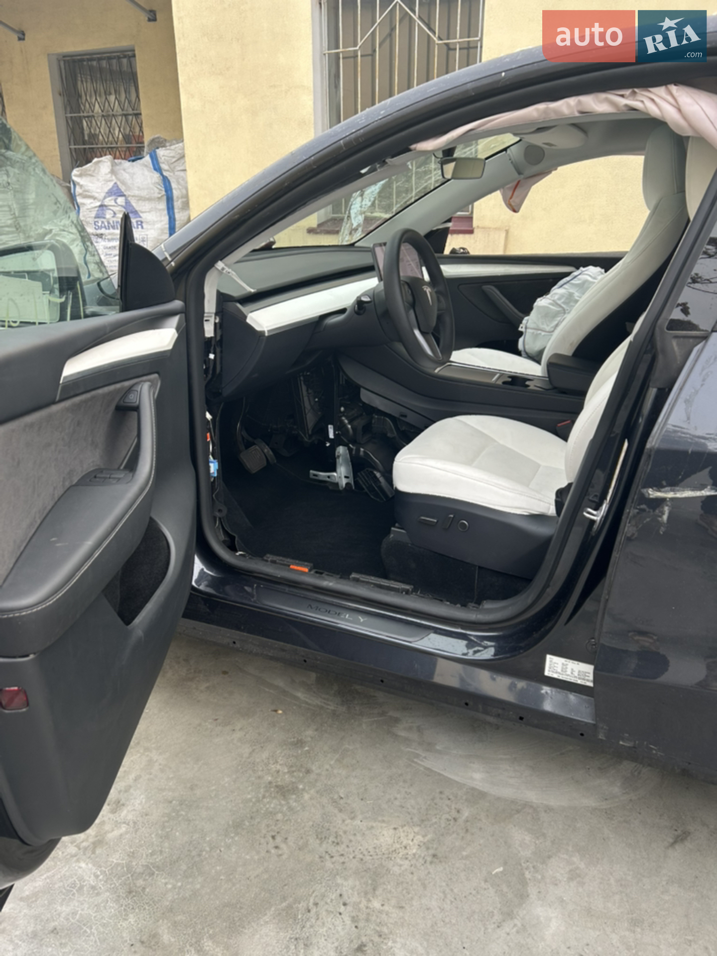 2024 Tesla Model Y - мініатюра 12