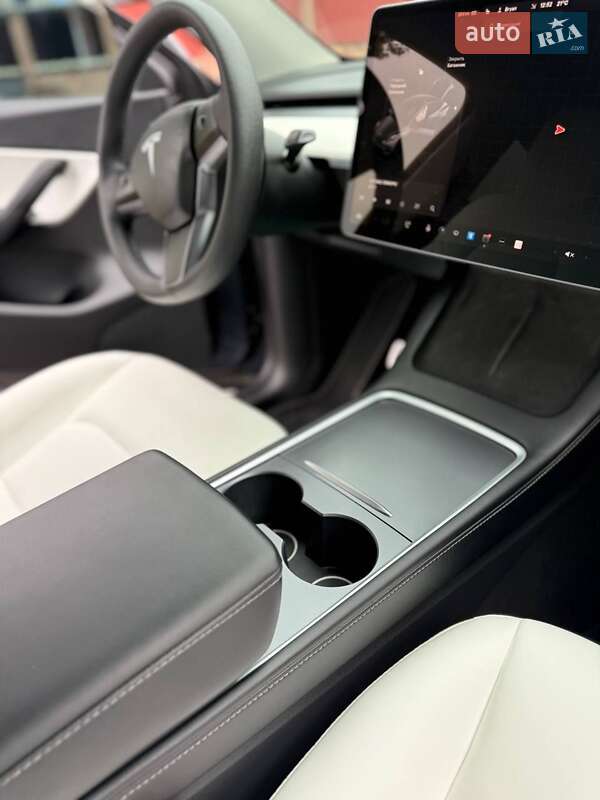 Внедорожник / Кроссовер Tesla Model Y 2022 в Тернополе