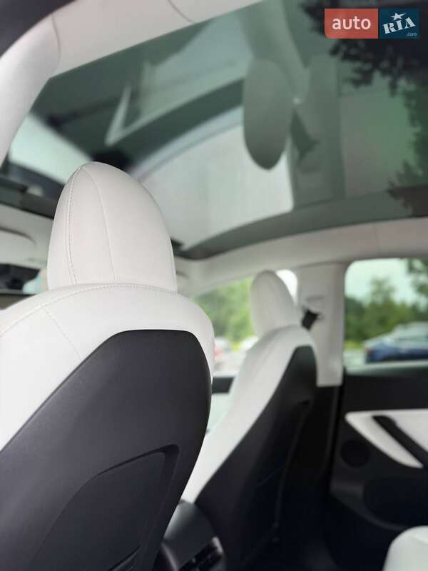 Внедорожник / Кроссовер Tesla Model Y 2022 в Тернополе