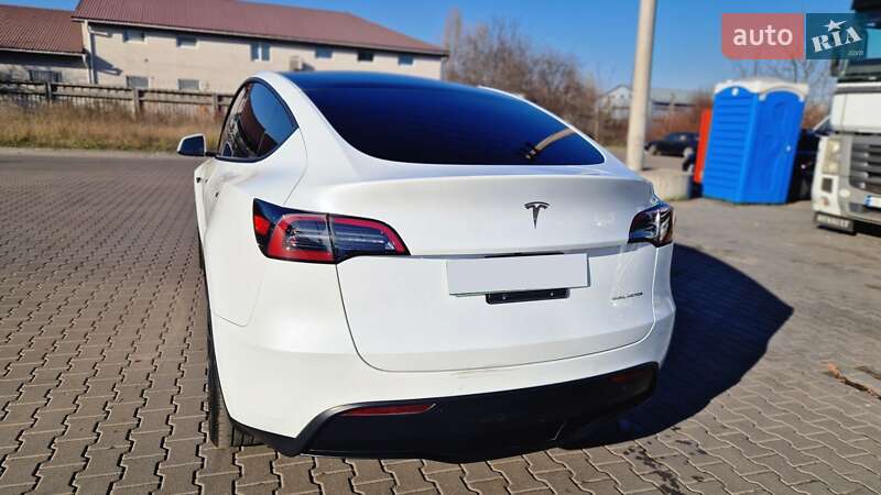 Позашляховик / Кросовер Tesla Model Y 2022 в Києві фото 25 Позашляховик / Кросовер Tesla Model Y 2022 в Києві
