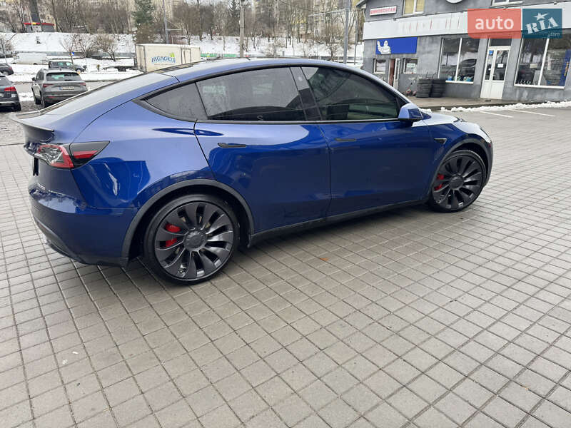 Внедорожник / Кроссовер Tesla Model Y 2021 в Львове