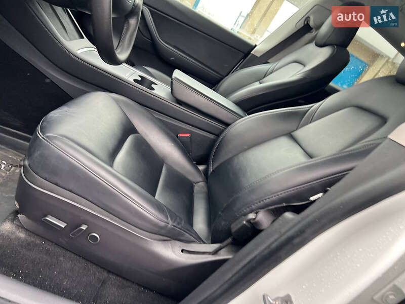 Внедорожник / Кроссовер Tesla Model Y 2021 в Тернополе фото 42 Внедорожник / Кроссовер Tesla Model Y 2021 в Тернополе