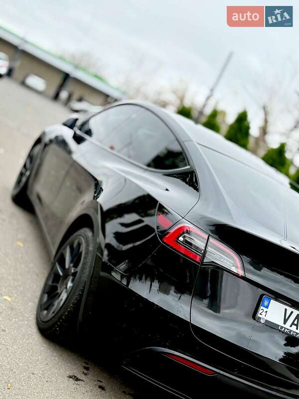 Позашляховик / Кросовер Tesla Model Y 2020 в Харкові