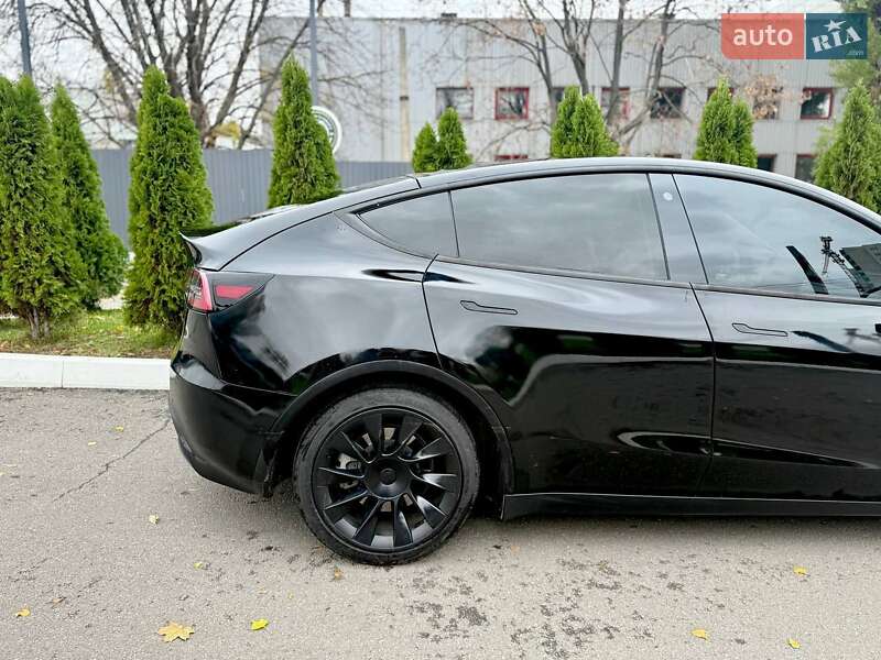 Позашляховик / Кросовер Tesla Model Y 2020 в Харкові