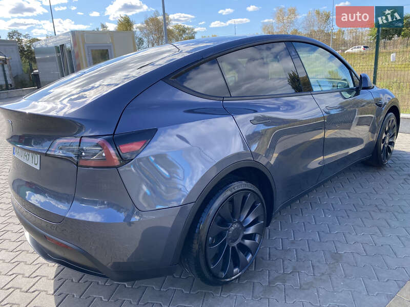Позашляховик / Кросовер Tesla Model Y 2023 в Києві