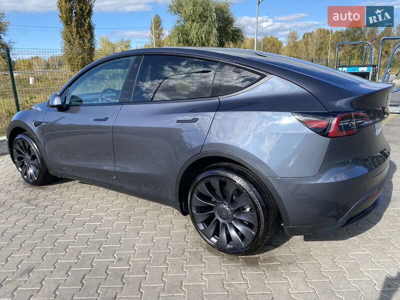 Позашляховик / Кросовер Tesla Model Y 2023 в Києві