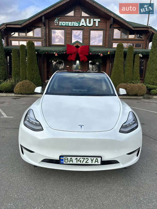Позашляховик / Кросовер Tesla Model Y 2023 в Олександрії