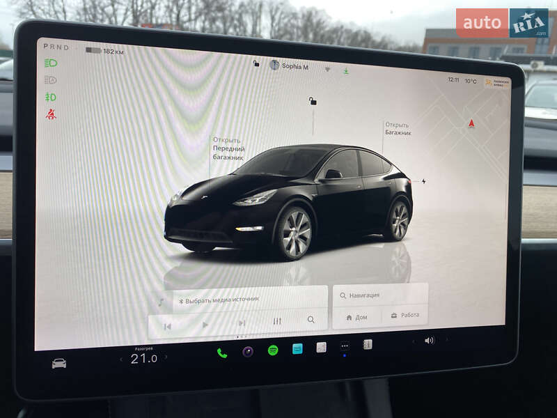 Позашляховик / Кросовер Tesla Model Y 2024 в Києві