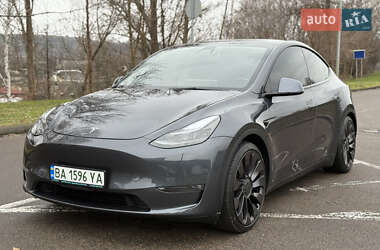 Позашляховик / Кросовер Tesla Model Y 2021 в Києві