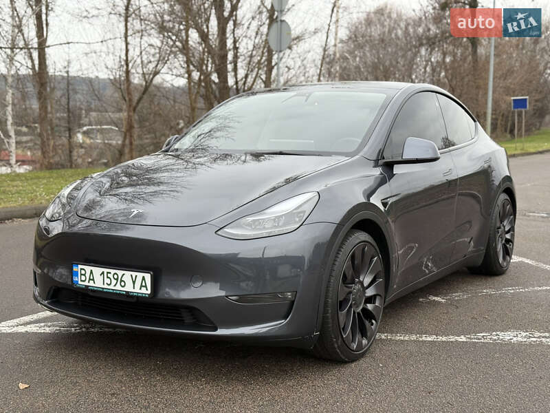 Tesla Model Y 2021