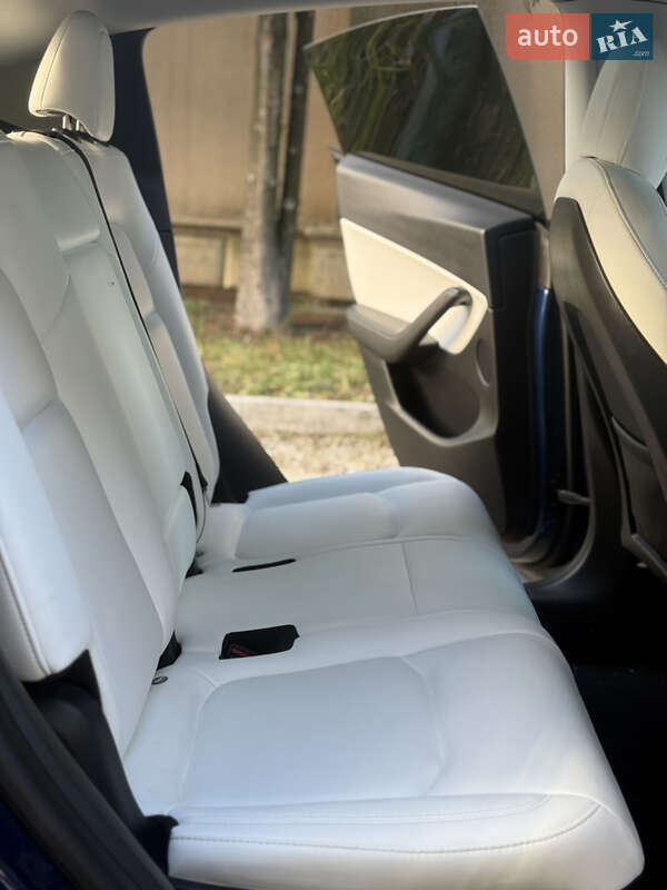 Позашляховик / Кросовер Tesla Model Y 2021 в Харкові фото 24 Позашляховик / Кросовер Tesla Model Y 2021 в Харкові