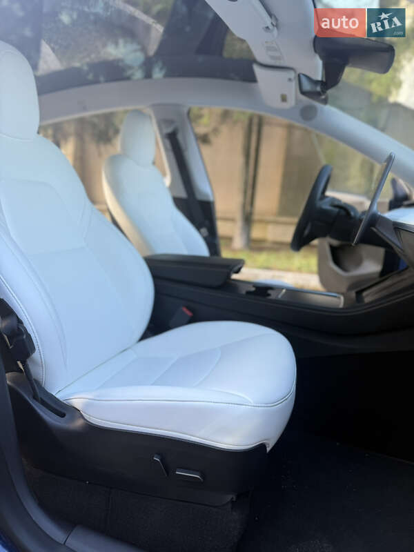 Позашляховик / Кросовер Tesla Model Y 2021 в Харкові фото 27 Позашляховик / Кросовер Tesla Model Y 2021 в Харкові