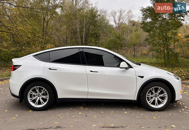 Внедорожник / Кроссовер Tesla Model Y 2023 в Киеве фото 5 Внедорожник / Кроссовер Tesla Model Y 2023 в Киеве