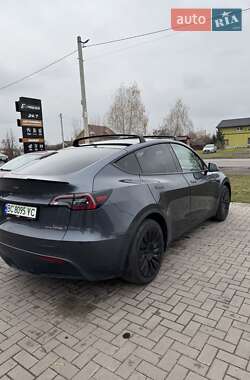 Внедорожник / Кроссовер Tesla Model Y 2020 в Львове