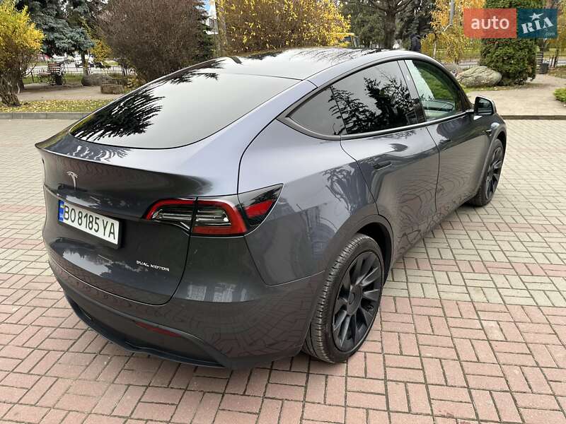 Позашляховик / Кросовер Tesla Model Y 2023 в Тернополі