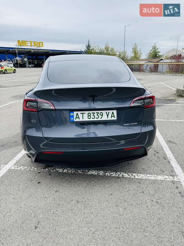Позашляховик / Кросовер Tesla Model Y 2022 в Івано-Франківську