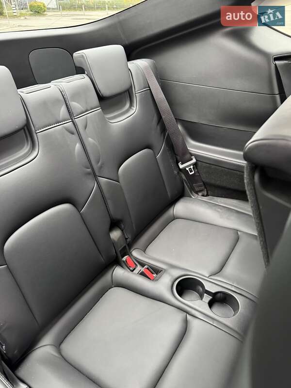 Позашляховик / Кросовер Tesla Model Y 2022 в Івано-Франківську