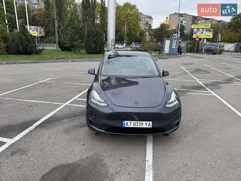 Позашляховик / Кросовер Tesla Model Y 2022 в Івано-Франківську