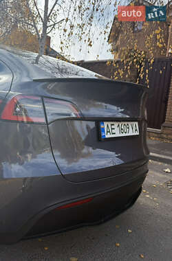 Внедорожник / Кроссовер Tesla Model Y 2023 в Кривом Роге