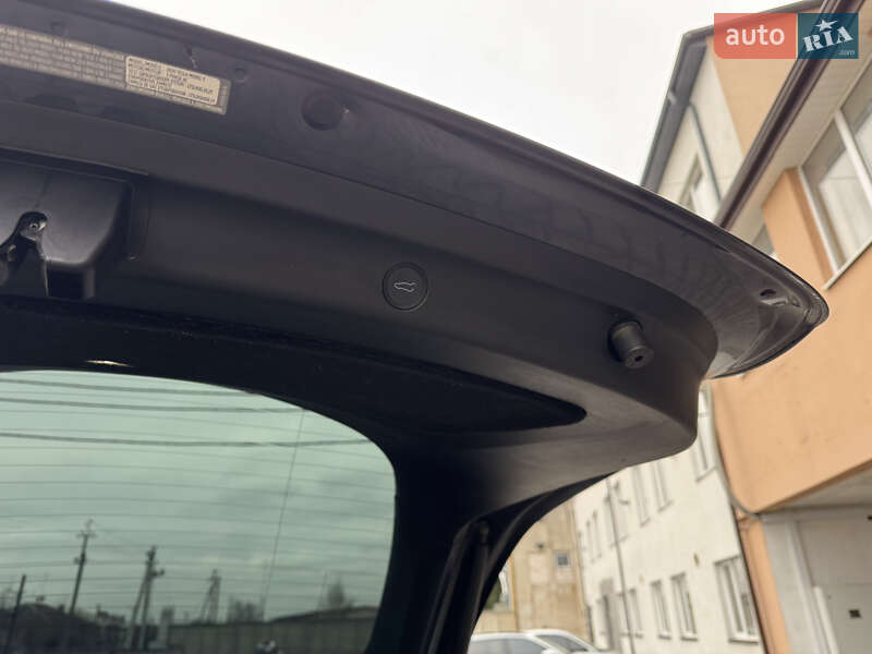 Внедорожник / Кроссовер Tesla Model Y 2020 в Луцке фото 35 Внедорожник / Кроссовер Tesla Model Y 2020 в Луцке