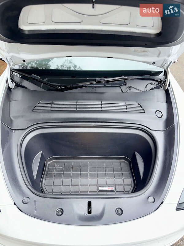 Внедорожник / Кроссовер Tesla Model Y 2023 в Киеве фото 18 Внедорожник / Кроссовер Tesla Model Y 2023 в Киеве