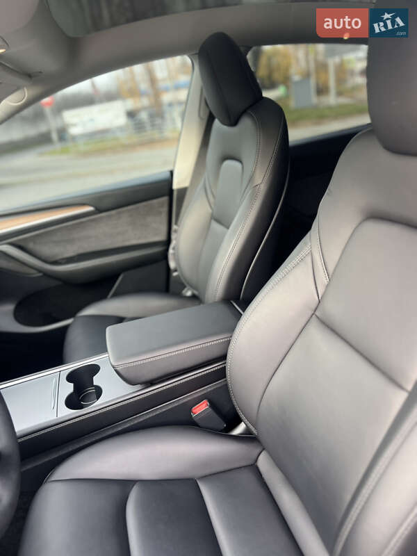 Внедорожник / Кроссовер Tesla Model Y 2023 в Тернополе фото 20 Внедорожник / Кроссовер Tesla Model Y 2023 в Тернополе