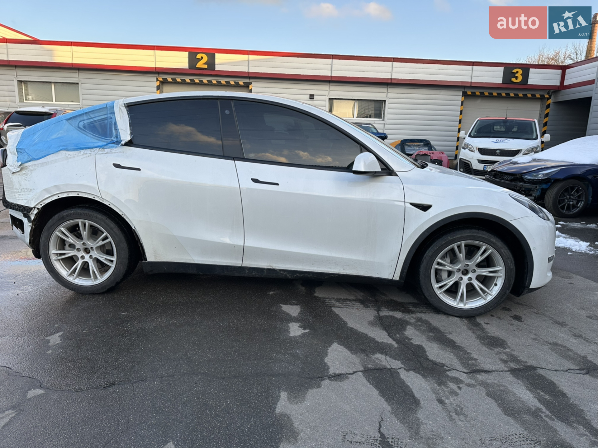 2021 Tesla Model Y - мініатюра 3