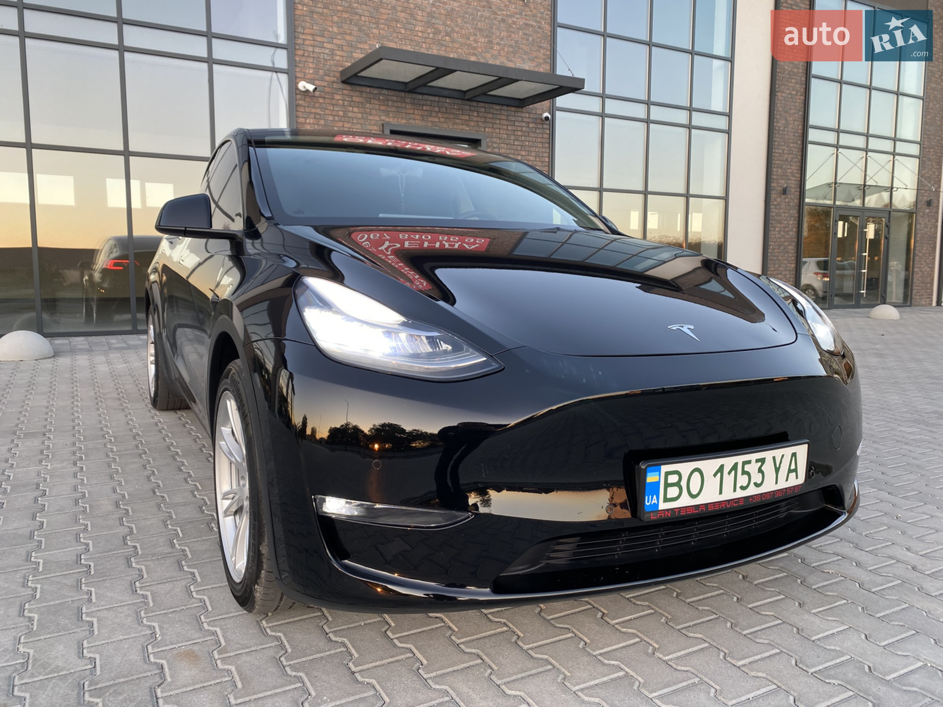 2021 Tesla Model Y - мініатюра 4